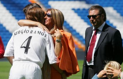 Sergio Ramos s roditeljima.jpg