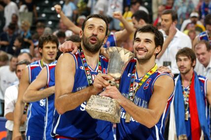 Predrag Stojaković Vlade Divac.jpg