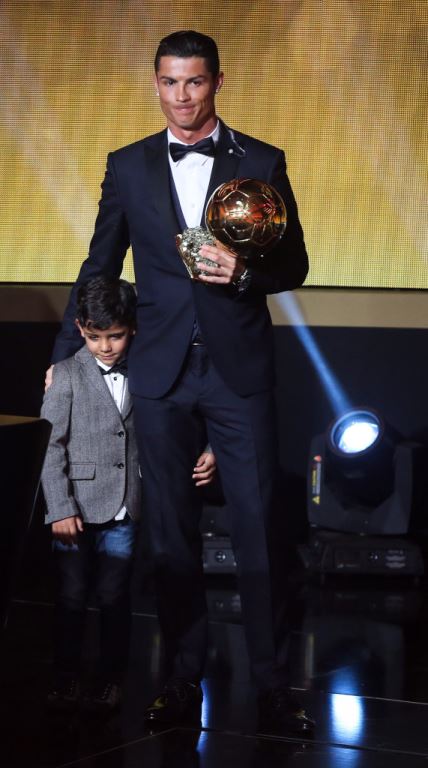 Cristiano Ronaldo i sin.jpeg
